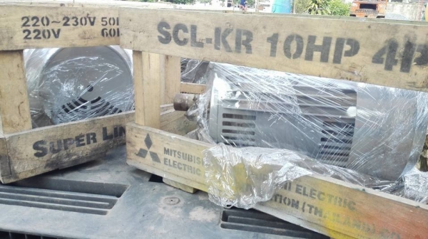 ** SOLD ** Rare item!! ** มอเตอร์ Mitsubishi 10 HP 220V Type SCL-KR ของใหม่นอนลังรุ่นใหม่ชนช้อป!!