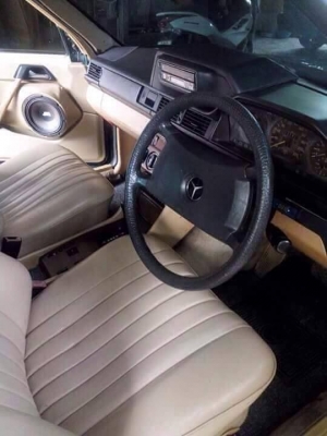 ขายด่วน Benz 300 E มือสอง ขายด่วน Benz 300 E มือสอง