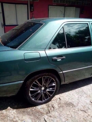 ขายด่วน Benz 300 E มือสอง