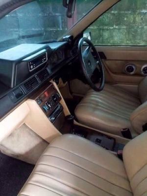 ขายด่วน Benz 300 E มือสอง ขายด่วน Benz 300 E มือสอง