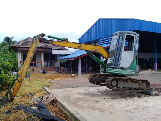 ขายด่วน แม็คโคร KOMATSU PC38UU-2 สภาพสวยพร้อมใช้งาน เครื่องปค้มดีเยี่ยม คอลโทรลน้ำมัน ปั้มนิ้ว รถพร้อมลุยงาน เอกสารสัญญาซื้อขาย สนใจสอบถาม 093-0764943  088-3223272 kตั้ม
