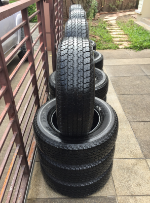 ยาง Bridgestone 245 70 16 ปี17 มี4ชุด ดอกเต็ม ไม่มีปะ เนื้อนิ่มๆ ใช้ยาว ราคาไม่แพง ยาง Bridgestone 245 70 16 ปี17 มี4ชุด ดอกเต็ม ไม่มีปะ เนื้อนิ่มๆ ใช้ยาว ราคาไม่แพง