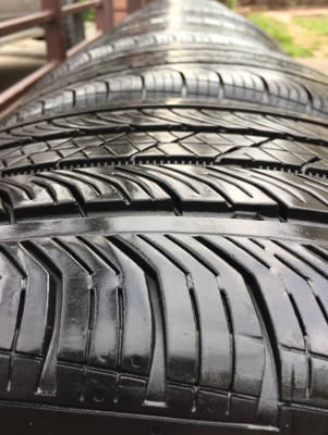 ยาง Continental 245 50 18 สิ้นปี16 มี2ชุด ดอกเต็ม ไม่มีปะ เนื้อนิ่มๆ ใช้ยาว ราคาไม่แพง