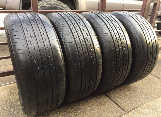 ยาง Bridgestone 245 50 18 ปี17 ดอกเต็ม ไม่มีปะ เนื้อนิ่มๆ ใช้ยาว ราคาไม่แพง