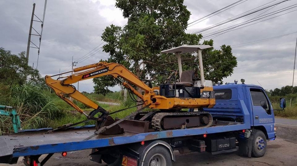 ขายด่วนรถแบคโฮKOMATSUโคมัสซูรุ่นยอดนิยมสวยๆPC15-6เครื่องโคมัสซู3D78เครื่องดีปั่มแรงรถนอกเพิ่งนำเข้ามาใหม่ยังไม่เคยใช้งานในเมืองไทยเลย ขายด่วนรถแบคโฮKOMATSUโคมัสซูรุ่นยอดนิยมสวยๆPC15-6เครื่องโคมัสซู3D78เครื่องดีปั่มแรงรถนอกเพิ่งนำเข้ามาใหม่ยังไม่เคยใช้งานในเมืองไทยเลย