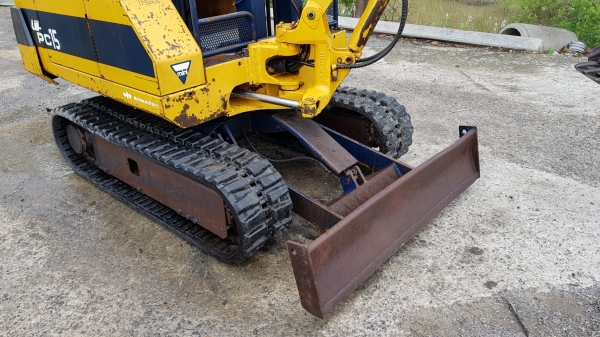 ขายด่วนรถแบคโฮKOMATSUโคมัสซูรุ่นยอดนิยมสวยๆPC15-6เครื่องโคมัสซู3D78เครื่องดีปั่มแรงรถนอกเพิ่งนำเข้ามาใหม่ยังไม่เคยใช้งานในเมืองไทยเลย ขายด่วนรถแบคโฮKOMATSUโคมัสซูรุ่นยอดนิยมสวยๆPC15-6เครื่องโคมัสซู3D78เครื่องดีปั่มแรงรถนอกเพิ่งนำเข้ามาใหม่ยังไม่เคยใช้งานในเมืองไทยเลย