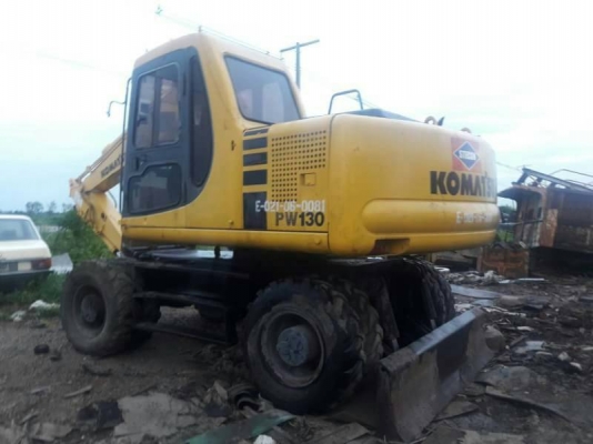 ขาย 895,000 แบคโฮล้อยาง KOMATSU PW 130-7 เครื่องดี ปั้มแรง ยางดี เอวแน่น เอกสารอินวอยท์ รถอยู่ วังน้อย จ.พระนครศรีอยุธยา 090-772-3710 090-772-3708