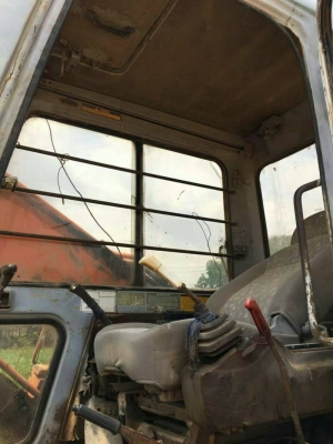 ขาย 425,000 HITACHI EX200-2 SUPER เครื่องดี ปั้มแรง โช่หนา เอวแน่น ไฟฟ้าครบ เอกสารเล่มทะเบียน รถอยู่ จ.สุรินทร์  090-772-3710 090-772-3708