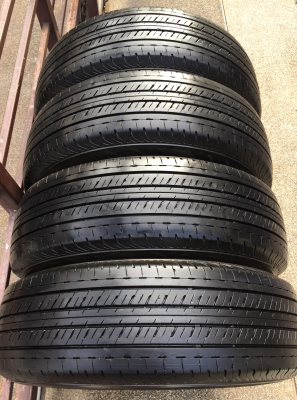 ยาง Bridgestone 215 70 16 ปี16 ดอกเต็ม ไม่มีปะ ใช้ยาว ราคาไม่แพง