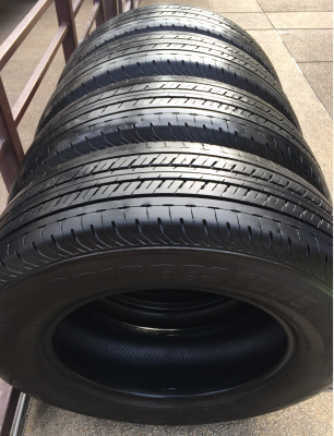 ยาง Bridgestone 215 70 16 ปี16 ดอกเต็ม ไม่มีปะ ใช้ยาว ราคาไม่แพง