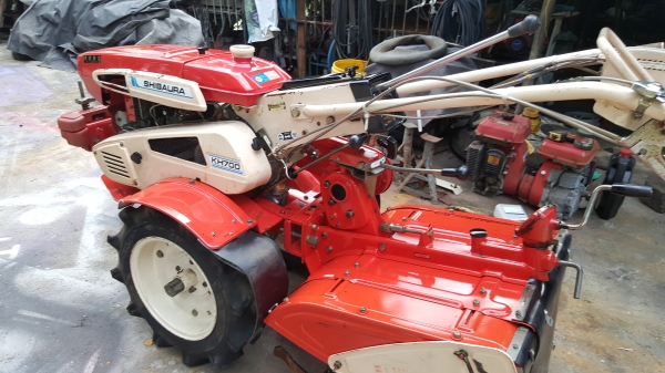 รถพรวนดิน 7 แรง 4 จังหวะ รหัสสินค้า E3 - 14 พร้อมใช้งาน