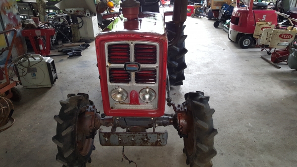 รถไถ ขับ 4 ล้อ 15 แรง 2 สูบ สอบถามได้ต่อรองได้ ขายได้ขาย