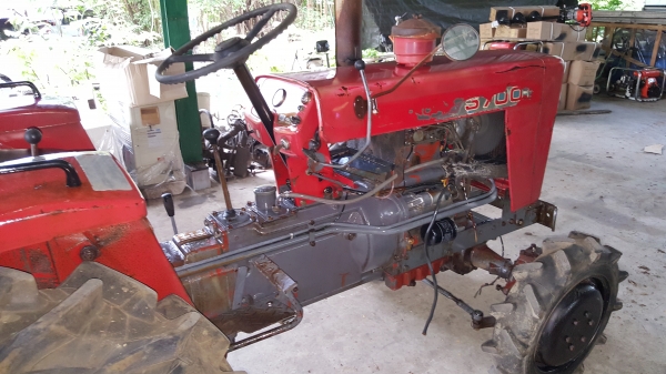 รถไถ ขับ 4 ล้อ 15 แรง 2 สูบ สอบถามได้ต่อรองได้ ขายได้ขาย