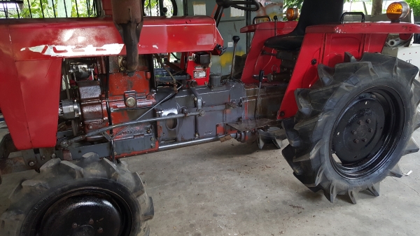 รถไถ ขับ 4 ล้อ 15 แรง 2 สูบ สอบถามได้ต่อรองได้ ขายได้ขาย