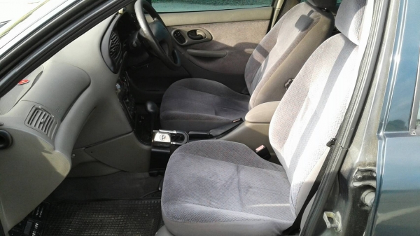 ขายรถ Ford Mondeo รถพร้อมใช้งาน