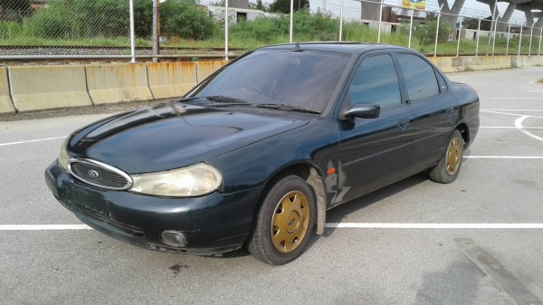 ขายรถ Ford Mondeo รถพร้อมใช้งาน