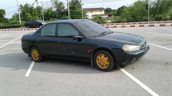 ขายรถ Ford Mondeo รถพร้อมใช้งาน
