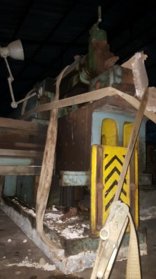 ขายแท่นกลึง 12 ฟุตพร้อมแท่นใส 2 ตัว 160,000 บาท ขายแท่นกลึง 12 ฟุตพร้อมแท่นใส 2 ตัว 160,000 บาท