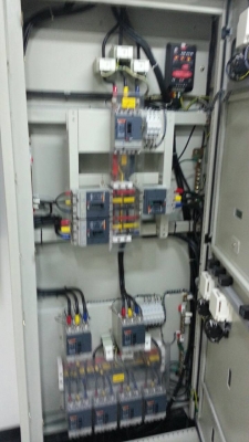 ขายตู้ไฟควบคุมเมนเบรคเกอร์ 125 แอมป์ ตู้ละ 30,000 บาทมี 2 ตู้ ขายตู้ไฟควบคุมเมนเบรคเกอร์ 125 แอมป์ ตู้ละ 30,000 บาทมี 2 ตู้
