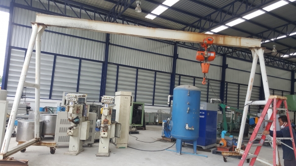 ขายรอกไฟฟ้า 1 ตันขาสูง 3 เมตรกว้าง 6 เมตรพร้อมใช้ 40,000 บาท ขายรอกไฟฟ้า 1 ตันขาสูง 3 เมตรกว้าง 6 เมตรพร้อมใช้ 40,000 บาท