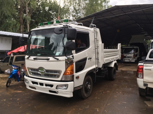 มาใหม่ครับ รถดั้มต่อใหม่ สวยๆ แรงๆ รุ่นมีแค็ป JO7E 205 แรงม้า เอกสารเล่มทะเบีนครบครับ