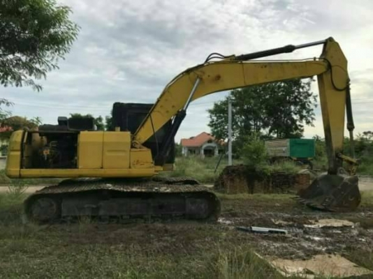 ขายรถขุดแบ็คโค CAT320 V2เล่มทะเบียน เครื่องมิตซู ใช้งานปกติเอวมีขยับ