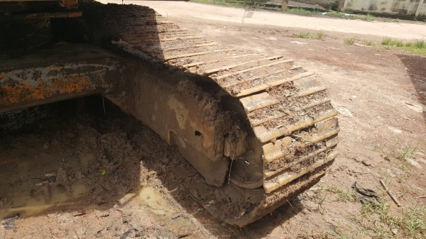 ขาย แบคโฮ KOMATSU PC150-2  สภาพพร้อมใช้งาน เครื่องดี ปั้มดี เอกสารใบซื้อขาย ราคาต่อรองได้ครับ