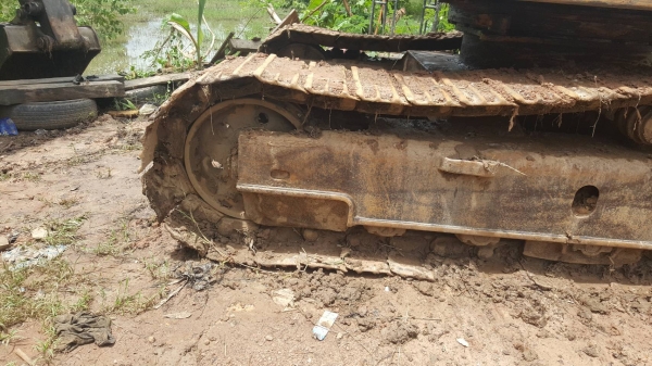 ขาย แบคโฮ KOMATSU PC150-2  สภาพพร้อมใช้งาน เครื่องดี ปั้มดี เอกสารใบซื้อขาย ราคาต่อรองได้ครับ