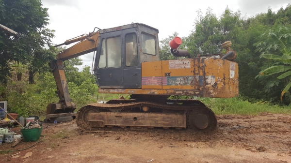 ขาย แบคโฮ KOMATSU PC150-2  สภาพพร้อมใช้งาน เครื่องดี ปั้มดี เอกสารใบซื้อขาย ราคาต่อรองได้ครับ