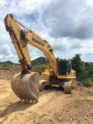 ขาย 1,790,000 KOMATSU pc 300-8 MO ทำงาน 15,000 ชม.ไฟฟ้าครบ เครื่องดี ปั้มแรง เอวแน่น ช่วงล่างเต็ม แอร์เย็น รถสวยพร้อมใช้ เอกสารแจ้งจำหน่าย รถอยู่ กทม. 090-772-3710 090-772-3708