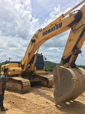 ขาย 1,790,000 KOMATSU pc 300-8 MO ทำงาน 15,000 ชม.ไฟฟ้าครบ เครื่องดี ปั้มแรง เอวแน่น ช่วงล่างเต็ม แอร์เย็น รถสวยพร้อมใช้ เอกสารแจ้งจำหน่าย รถอยู่ กทม. 090-772-3710 090-772-3708