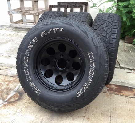 ล้อลายMickeyThompson 16x8 off -10 สภาพกริ๊บๆ ยางCooper Discoverer A/T3 265/75/16