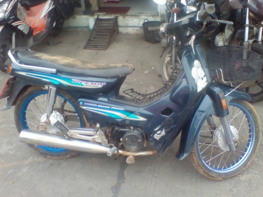 Honda dream XZ ปี 41 มีเล่ม Honda dream XZ ปี 41 มีเล่ม