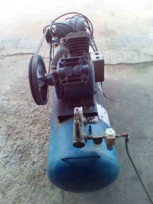 ปั๊มลมตัวใหญ่มาก ปั๊มลมตัวใหญ่มาก