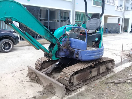 ขายด่วน KOMATSU PC30FR-1 สภาพสวยพร้อมใช้งาน เครื่องปค้มดีเยี่ยม รถใช้งานประจำ สนใจสอบถาม 093-0764943  088-3223272 Kตั้ม