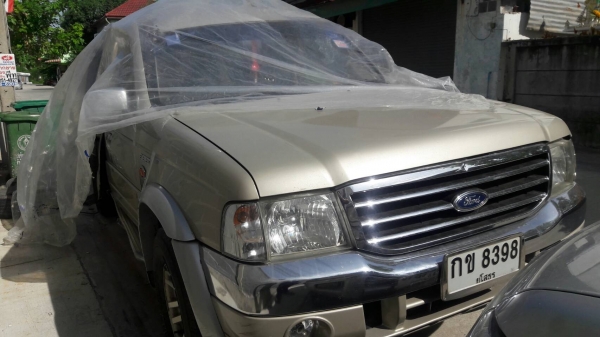 รถ FORD รถครอบครัว SUV ขับ2 ปี 06 เครื่องติดขับได้  มีเล่มพร้อมเล่มชุดโอนบุคคล  ไม่ผ่านประกัน ราคา 98,000 บ. รถอยู่ดอนเมือง