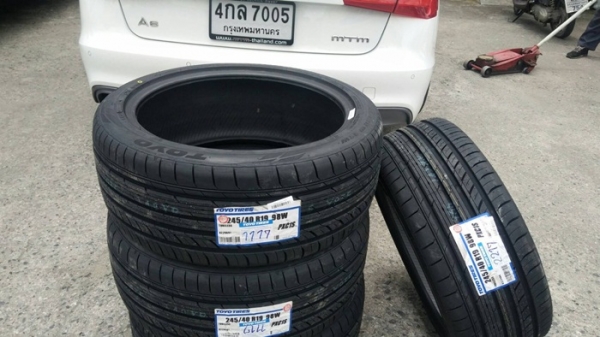 TOYO C1S 245/40R19 ใส่รถ AUDI A6 ราคาพิเศษ