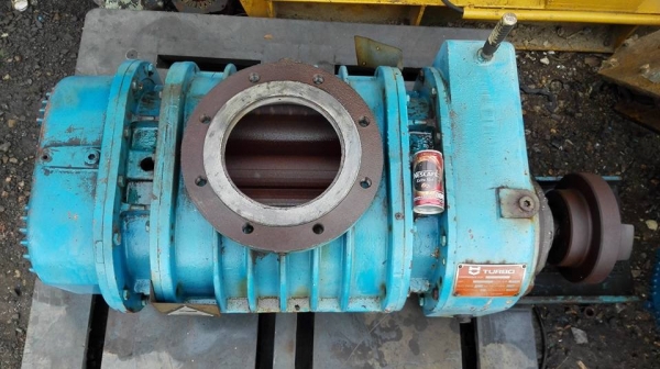 ** SOLD ** รูทโบวเวอร์อัดอากาศสวีเดน HV TURBO Made in SWEDEN ใช้กับ 75 HP ท่อ 8&quot;- 8&quot; ตัดมาใหม่ๆพร้อมใช้