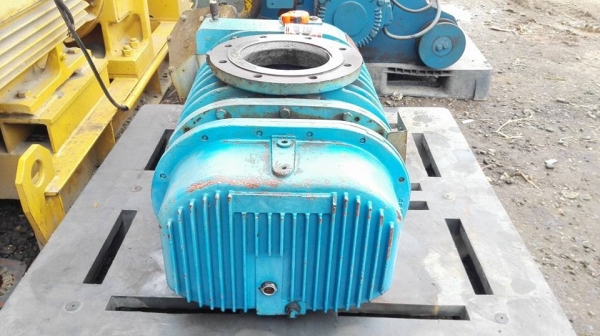 ** SOLD ** รูทโบวเวอร์อัดอากาศสวีเดน HV TURBO Made in SWEDEN ใช้กับ 75 HP ท่อ 8&quot;- 8&quot; ตัดมาใหม่ๆพร้อมใช้