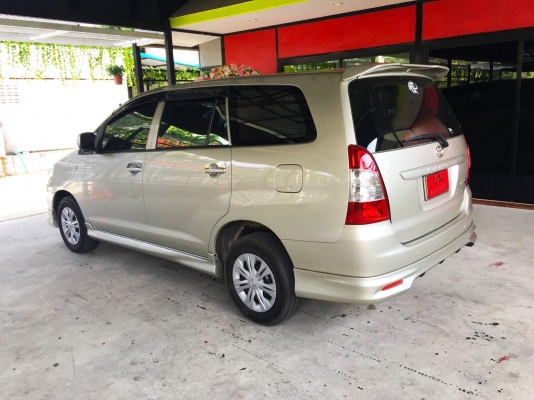 ฟรีดาวน์ ใช้เงินออกรถไม่เกิน1หมื่น จบทุกอย่าง TOYOTA INNOVA 2.0E โฉมปี 2013