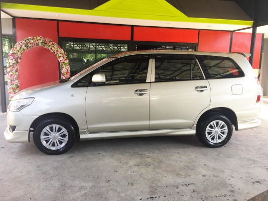 ฟรีดาวน์ ใช้เงินออกรถไม่เกิน1หมื่น จบทุกอย่าง TOYOTA INNOVA 2.0E โฉมปี 2013