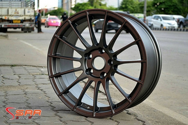 ENKEI RS050RR ขอบ17 นิ้ว ราคาวงละ 4,000 บาท
