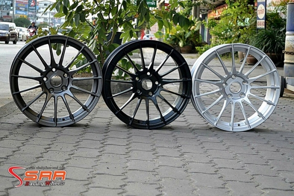 ENKEI RS050RR ขอบ17 นิ้ว ราคาวงละ 4,000 บาท