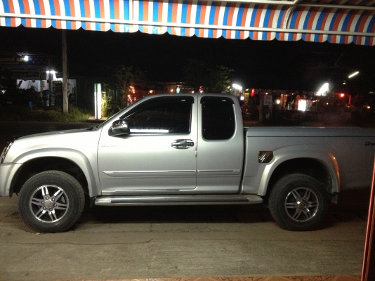 ขาย!! อีซุซุ Hi-Lander super Platinum 2.5 Ddi i-TEQ สภาพสวย ปี53 แต่งทั้งคัน สนใจ 088-2528904 ขาย!! อีซุซุ Hi-Lander super Platinum 2.5 Ddi i-TEQ สภาพสวย ปี53 แต่งทั้งคัน สนใจ 088-2528904