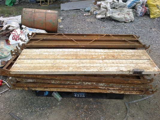 ขายแล้วขายแบบเดินที่ใช้บนนั้งร้าน25อัน กิโลละ16บาทครับ บางใหญ่ นนทบุรี 089-1436996