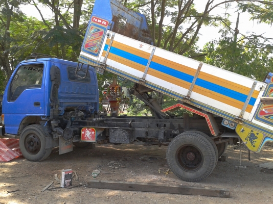 ISUZU NPR ปี42 ดัมพ์สามมิตร รถห้างแท้
