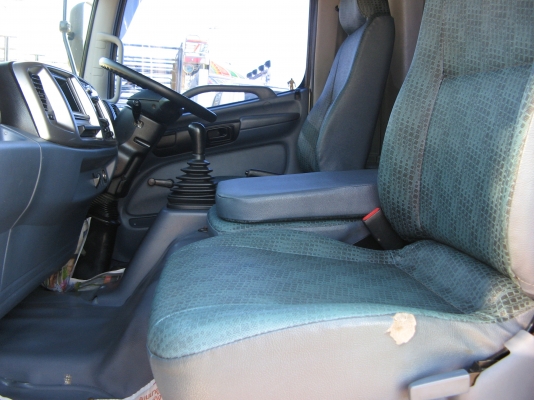 ขาย 6 ล้อ ฮีโน่ เมก้า 150 แรง ตู้ 3 บานยาว 5.50 ม. ปี 2009 สภาพเดิม ๆ สวยจัดกว่า 99\% บรรทุกของเบา เครื่องแน่น คัสซีสวยกิ๊ป ตู้ใหม่เอื่ยม วิ่ง 7x,xxx โล สนใจชมรถก่อนได้ครับ ขาย 6 ล้อ ฮีโน่ เมก้า 150 แรง ตู้ 3 บานยาว 5.50 ม. ปี 2009 สภาพเดิม ๆ สวยจัดกว่า 99\% บรรทุกของเบา เครื่องแน่น คัสซีสวยกิ๊ป ตู้ใหม่เอื่ยม วิ่ง 7x,xxx โล สนใจชมรถก่อนได้ครับ