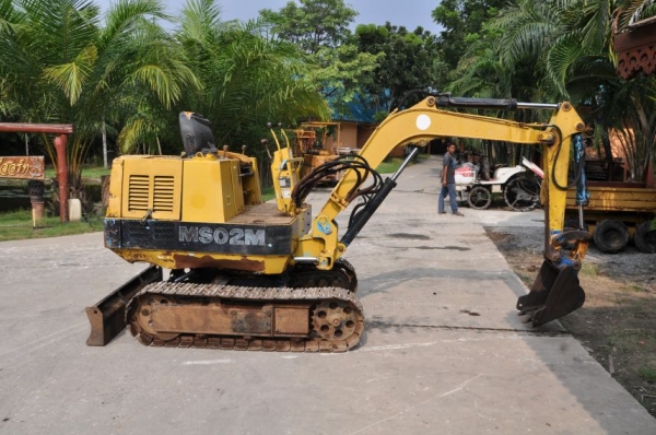 ลดรับปีใหม่...แบคโฮmitsubishi pc20 แทรกเหล็ก นำเข้าญี่ปุ่น ขาย138,000บาท!!!