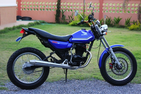 ***ฮอนด้าวิง แต่งแนว FTR ทะเบียนโอน *** ***ฮอนด้าวิง แต่งแนว FTR ทะเบียนโอน ***