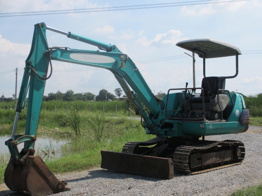 PC30-7 รถเก่าญี่ปุ่นสวยมาก พร้อมใช้งาน